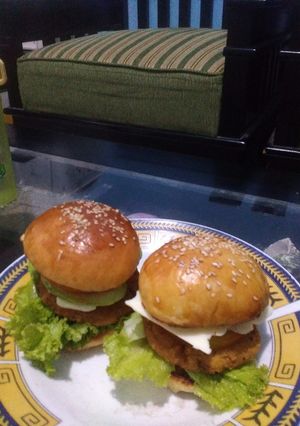 Foto resep Roti burger plus nugget tempe