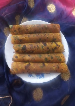 લસણ મેથી ના થેપલા (Garlic Methi Thepla Recipe in Gujarati) રેસીપી મુખ્ય ફોટો