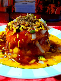 A picture of Kadhi Kachori.