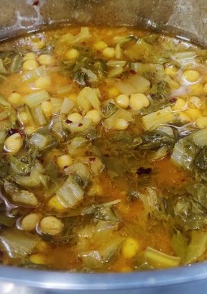 Una foto de Garbanzo con Acelgas