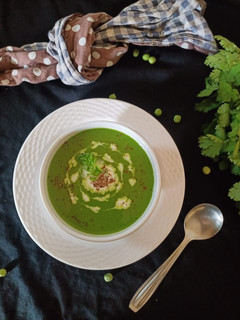पालक मटर सूप (Palak Matar soup recipe in Hindi) रेसिपी मुख्य फोटो