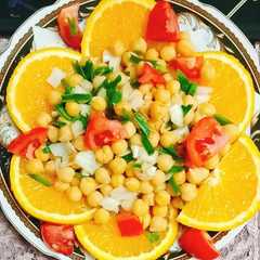سلطة حمص بالبرتقال 🍊🍊 🧡-レシピのメイン写真