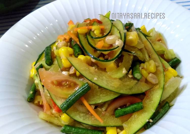 Bagaimana Membuat Som Tam Kulit Semangka Anti Gagal