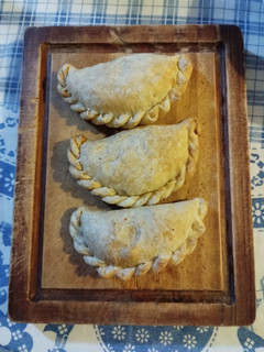 Una foto de Empanadas de pollo fácil y con poco!🙌
