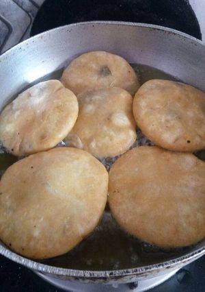 A picture of Moong dal ki kachori.