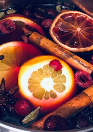A picture of Spiced and warm mulled wine 🍷.