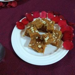 A picture of Stuffed gajar burfee.