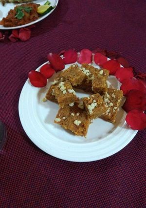 A picture of Stuffed gajar burfee.