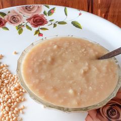 A picture of Urad dal porridge ulunthan kanji.