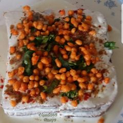 A picture of Instant  Bread Da hi Vadas.