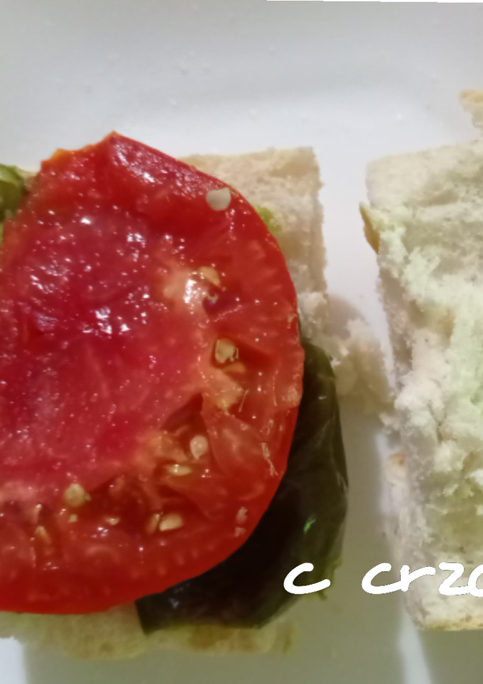 Una foto de Bocadillo de pimientos fritos con tomate