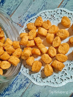 Foto resep Biji Ketapang Heitz (Renyah tanpa keras)