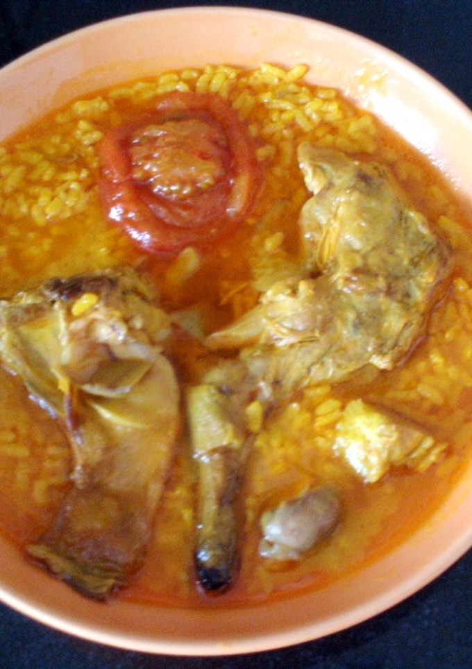 Una foto de Arroz con conejo