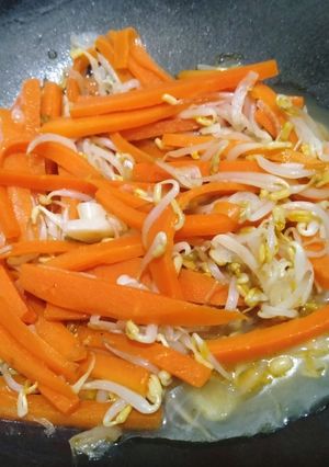 Foto resep Tumis wortel kecambah