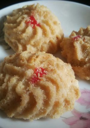 A picture of Coconut Cookies.