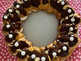 Profiterolenkranz