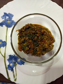मुग डाळ पालक (Moong Dal Palak Recipe In Marathi) रेसिपी चे मुख्य फोटो