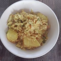 A picture of Egg with Cabbage 🥬.