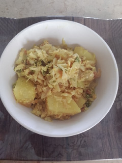 A picture of Egg with Cabbage 🥬.