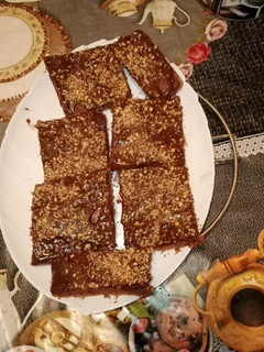صورة لوصفة كيكة بالفلون والشوكولاطة خفيفة وبنينة