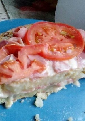 Una foto de Tortilla de papa fácil😊