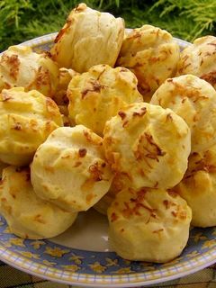 Sajtos-tejfölös pogácsa recept fotója