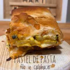 Una foto de Pastel de pasta filo y calabacín