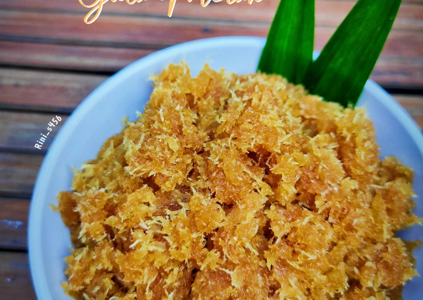 Unti Kelapa Gula Merah (dadar gulung with tips)