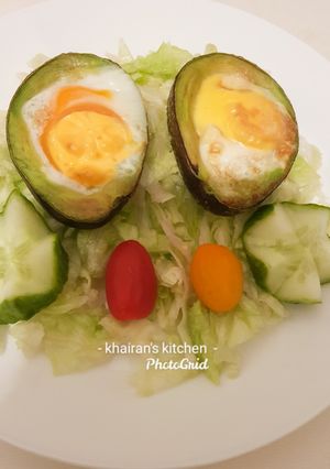 Baked Egg in Avocado ainihin hoton girkin