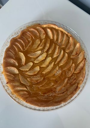 Une photo de Tarte au pommes maison et compote maison