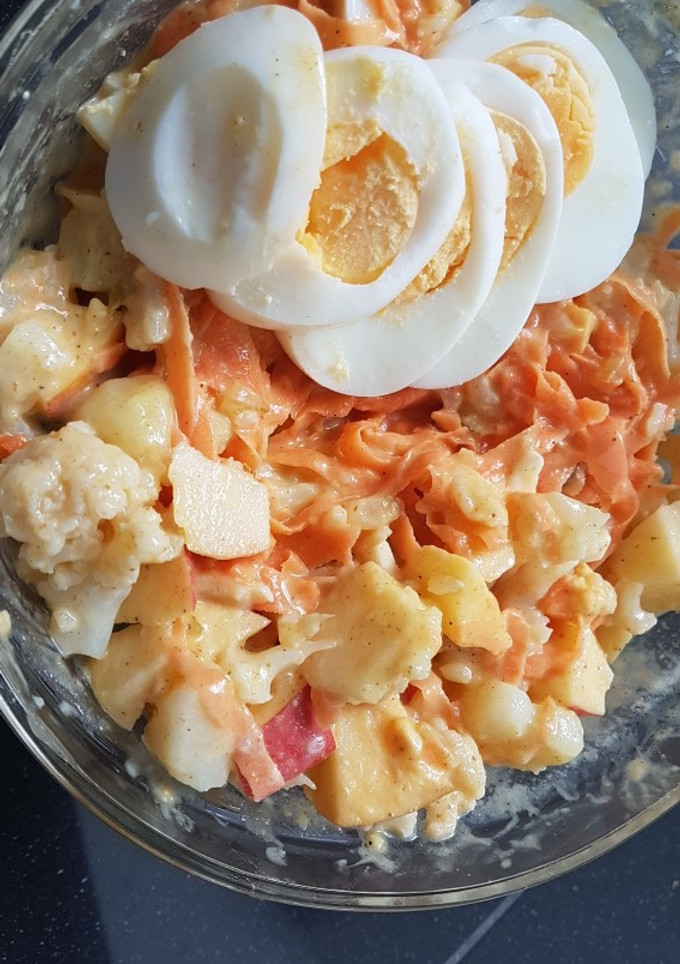 Una foto de Ensalada de coliflor al curry