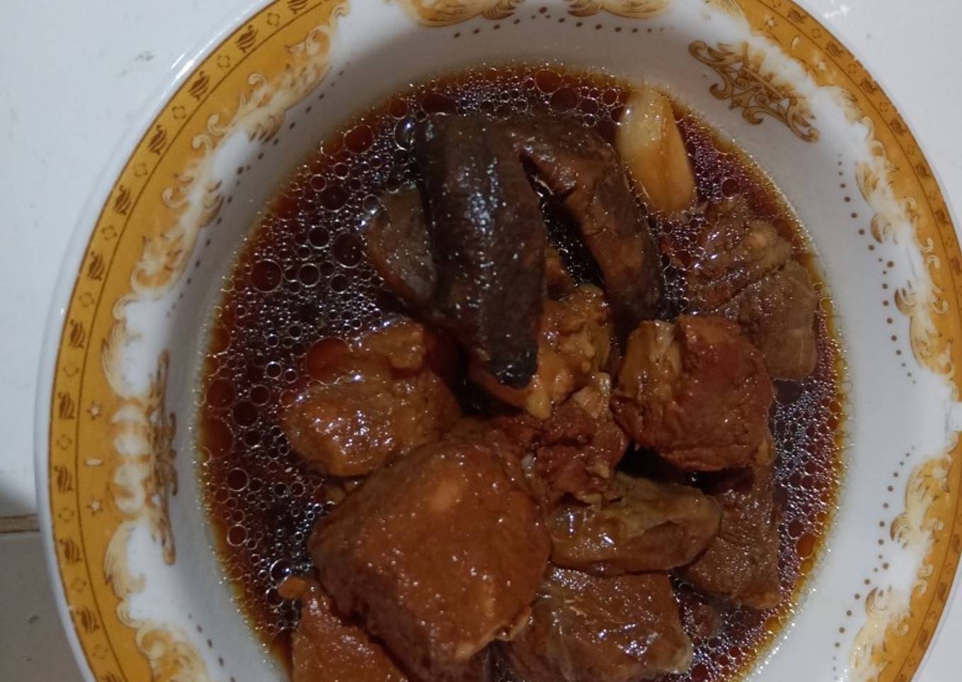 Kaki Babi Kecap (Tidak Halal)
