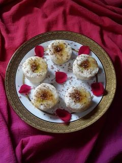 মধু ভরা সন্দেশ রেসিপির প্রধান ছবি