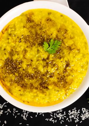 सिंपल खिचड़ी (simple khichdi recipe in Hindi) रेसिपी मुख्य फोटो