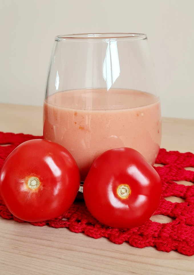 Una foto de Smoothie salado de tomate 🍅 Jugo de tomate licuado