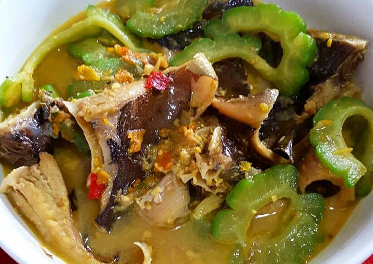 Resep Ikan pari kuah santan pedas Lezat