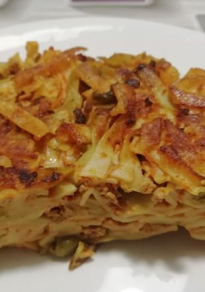 Foto di Pizza di pasta con tagliatelle