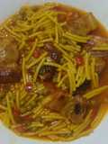 Costilla con fideos