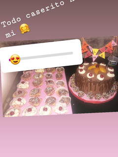 Una foto de Postre de cumple