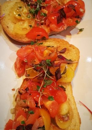 A picture of Bruschetta.