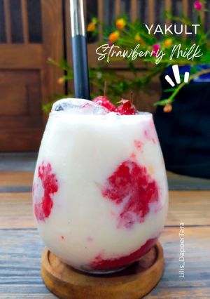 Foto resep Yakult Strawberry Milk