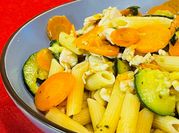 Una foto di primi piatti penne