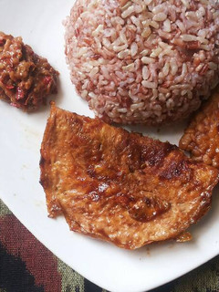 Foto resep Telor tempe bakar si hitam manis