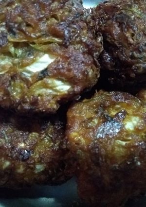 A picture of Mix vegetable fritters.