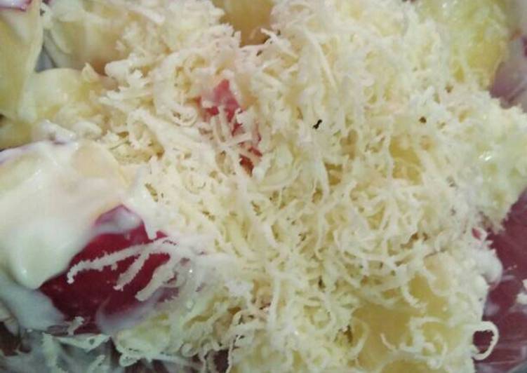 Salad Apel Merah Sederhana