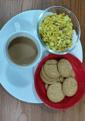 A picture of Ginger and cardamom tea.