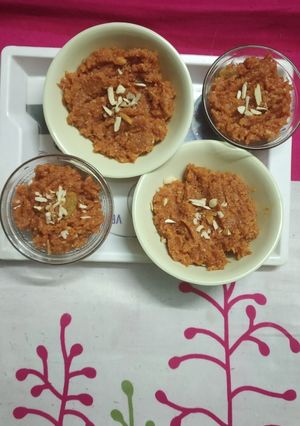গাজরের হালুয়া (Gajor er halwa recipe in bengali) রেসিপির প্রধান ছবি