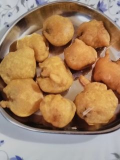பீர்க்கங்காய் பஜ்ஜி (Peerkankaai bajji recipe in tamil) செய்முறை முக்கிய புகைப்படம்