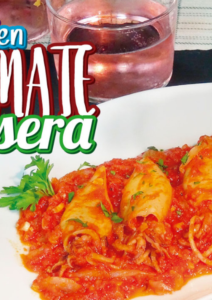 Una foto de Calamares o chipirones en salsa de tomate casera