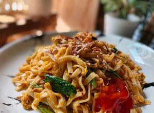 Gambar Ramen/ Mee Segera Goreng Kari SARA